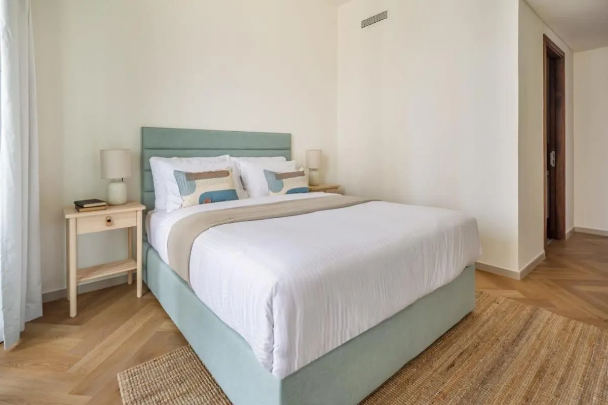 Frank Porter - Blvd Heights T1 Dubai Apartment